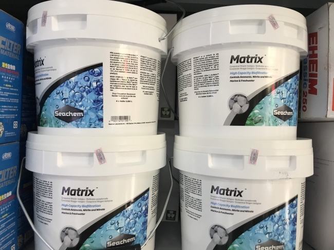 Vật liệu lọc cao cấp Seachem Matrix thùng 4lit