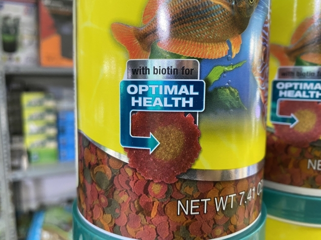 Thức ăn cá cảnh Tetra Pro Tropical Fish Color Crisp 210Gs