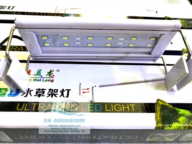 ĐÈN LED MÁNG XML 40/8W