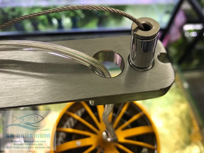 Chân treo đèn inox Week (Chiếc)