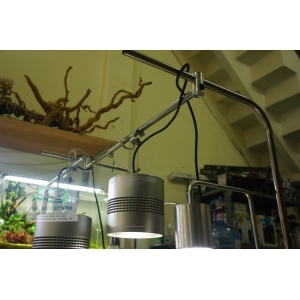 Chân treo đèn Inox có thanh ngang 60cm